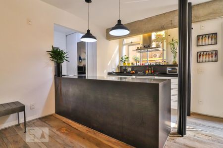 Cozinha de apartamento para alugar com 1 quarto, 87m² em Vila Madalena, São Paulo