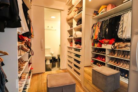 Apartamento para alugar com 87m², 1 quarto e 2 vagasCloset do quarto 1