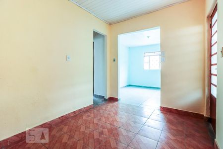 Cozinha de casa de condomínio para alugar com 2 quartos, 50m² em Medianeira, Porto Alegre