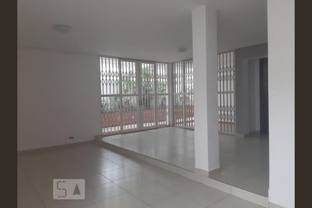 Sala de casa à venda com 4 quartos, 250m² em Socorro, São Paulo