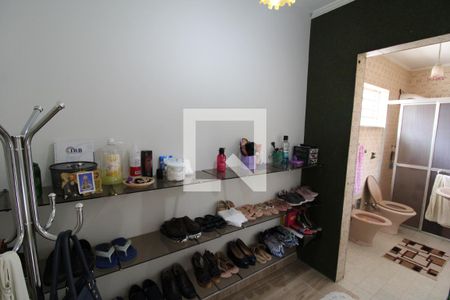 Casa à venda com 220m², 3 quartos e 2 vagasQuarto 2