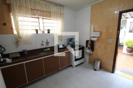 Casa à venda com 220m², 3 quartos e 2 vagasCozinha