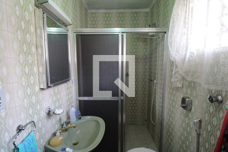 Casa à venda com 220m², 3 quartos e 2 vagasBanheiro 2