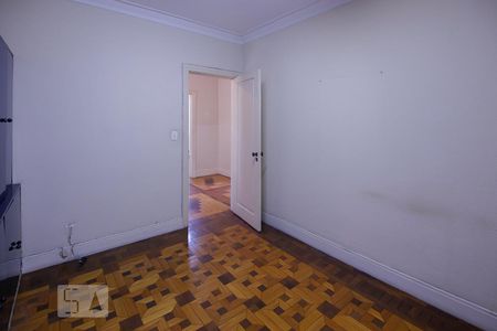 Casa à venda com 280m², 4 quartos e 8 vagas Casa à venda com 280m², 4 quartos e 8 vagasQuarto 1