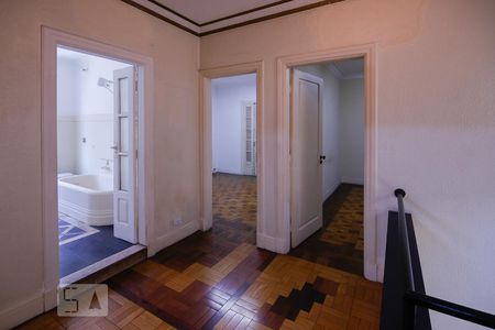 Casa à venda com 280m², 4 quartos e 8 vagas Casa à venda com 280m², 4 quartos e 8 vagasSala Íntima