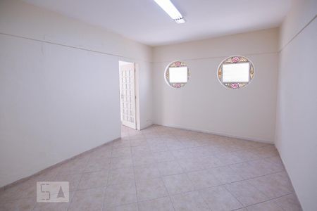 Casa à venda com 280m², 4 quartos e 8 vagas Casa à venda com 280m², 4 quartos e 8 vagasSala de Jantar