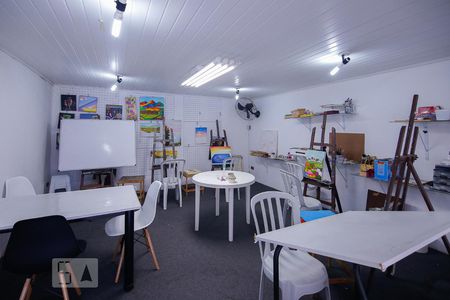 Casa à venda com 280m², 4 quartos e 8 vagas Casa à venda com 280m², 4 quartos e 8 vagasEdícula