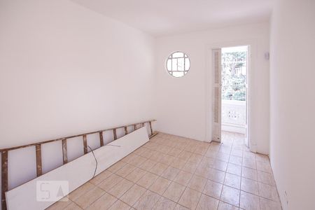 Casa à venda com 280m², 4 quartos e 8 vagas Casa à venda com 280m², 4 quartos e 8 vagasSala - Edícula