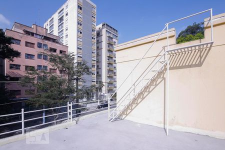 Casa à venda com 280m², 4 quartos e 8 vagas Casa à venda com 280m², 4 quartos e 8 vagasTerraço