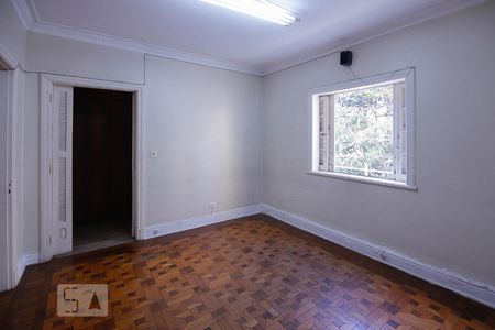 Casa à venda com 280m², 4 quartos e 8 vagas Casa à venda com 280m², 4 quartos e 8 vagasQuarto 3