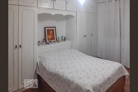 Casa à venda com 210m², 3 quartos e 4 vagasSuíte