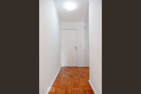 Corredor de kitnet/studio à venda com 1 quarto, 33m² em República, São Paulo