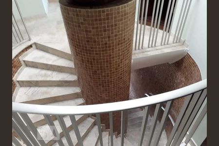 Casa à venda com 424m², 4 quartos e 5 vagasHall