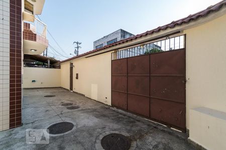 Casa à venda com 84m², 3 quartos e sem vagaPortão da garagem