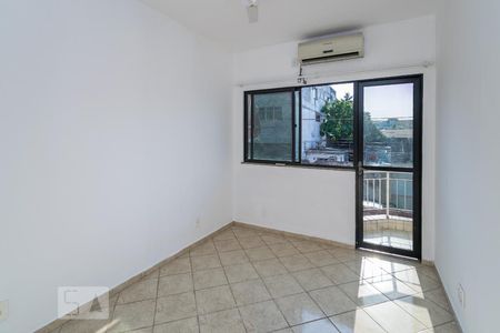 Quarto 1 de casa à venda com 3 quartos, 84m² em Irajá, Rio de Janeiro