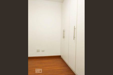 Apartamento à venda com 74m², 3 quartos e 1 vagaQuarto 2