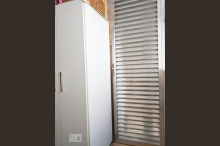 Apartamento à venda com 74m², 3 quartos e 1 vagaÁrea de Serviço