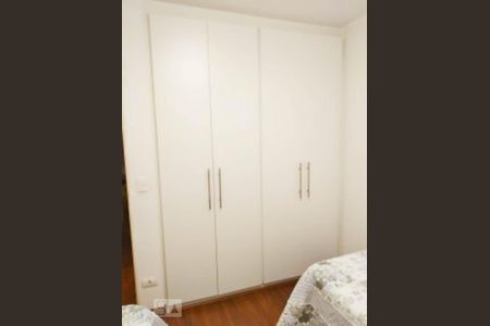 Apartamento à venda com 74m², 3 quartos e 1 vagaQuarto 2