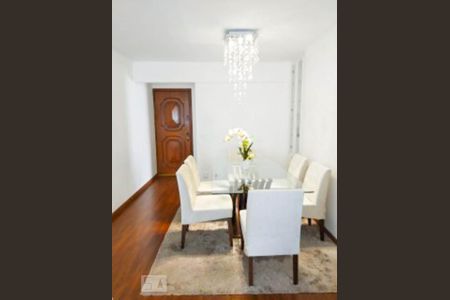 Apartamento à venda com 74m², 3 quartos e 1 vagaSala de Jantar