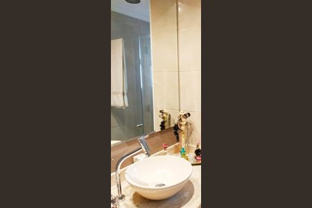Apartamento à venda com 74m², 3 quartos e 1 vagaBanheiro 2