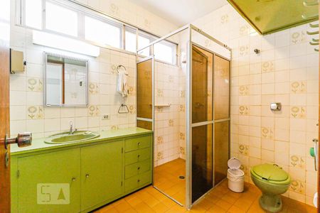 Casa à venda com 511m², 4 quartos e 6 vagasBanheiro Escritório 2