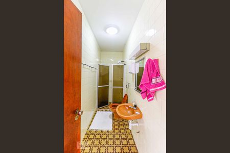 Casa à venda com 511m², 4 quartos e 6 vagasBanheiro de Serviço