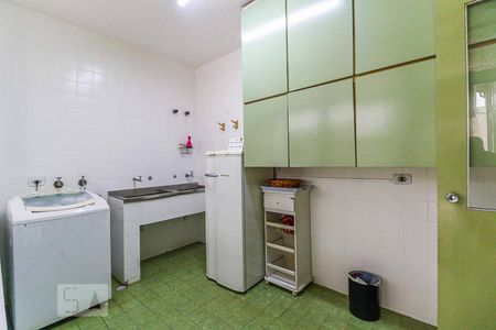 Casa à venda com 511m², 4 quartos e 6 vagasÁrea de Serviço