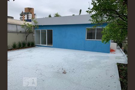 Casa para alugar com 400m², 6 quartos e 4 vagas Casa para alugar com 400m², 6 quartos e 4 vagasÁrea Externa