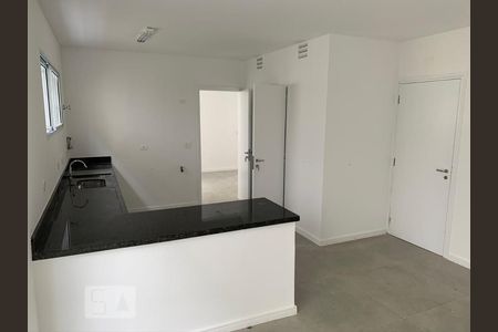 Casa para alugar com 400m², 6 quartos e 4 vagas Casa para alugar com 400m², 6 quartos e 4 vagasCozinha