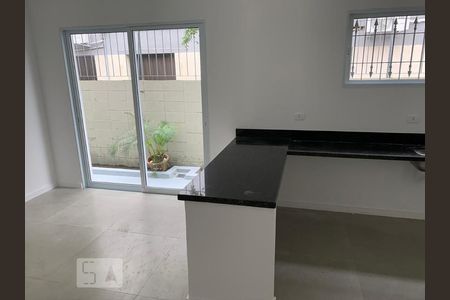 Casa para alugar com 400m², 6 quartos e 4 vagas Casa para alugar com 400m², 6 quartos e 4 vagasCozinha