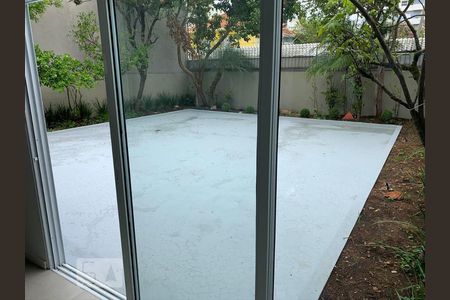 Casa para alugar com 400m², 6 quartos e 4 vagas Casa para alugar com 400m², 6 quartos e 4 vagasÁrea Externa