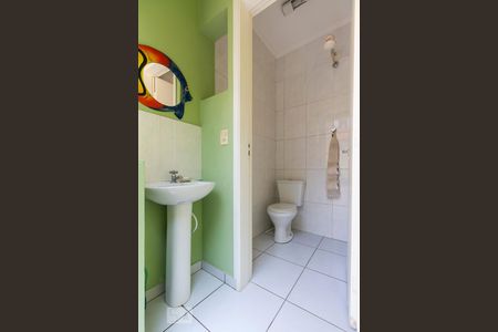 Casa à venda com 120m², 2 quartos e 3 vagasBanheiro de Serviço