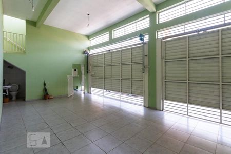 Casa à venda com 120m², 2 quartos e 3 vagasGaragem