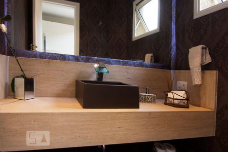 Casa à venda com 3 quartos, 417m² em Vila Paulicéia, São Paulo