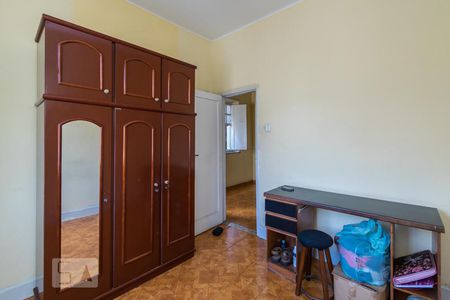 Quarto 1 de apartamento para alugar com 2 quartos, 60m² em Ramos, Rio de Janeiro