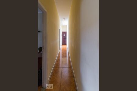 Corredor de apartamento para alugar com 2 quartos, 60m² em Ramos, Rio de Janeiro