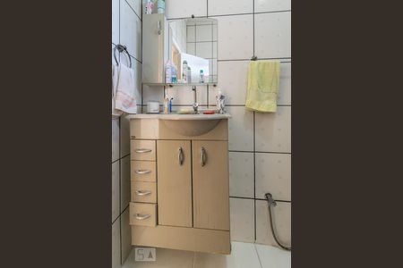 Apartamento para alugar com 60m², 2 quartos e sem vaga Apartamento para alugar com 60m², 2 quartos e sem vagaBanheiro - Armários