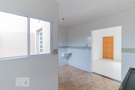 Cozinha e Área de Serviço de casa de condomínio para alugar com 1 quarto, 47m² em Vila Euthalia, São Paulo