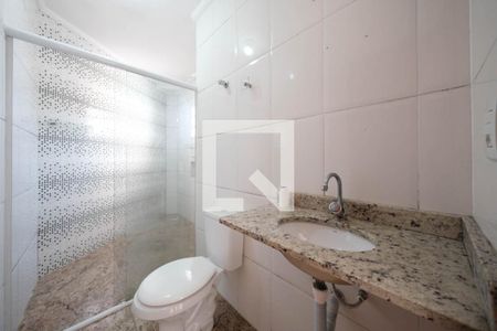 Banheiro de apartamento para alugar com 1 quarto, 55m² em Vila Euthalia, São Paulo