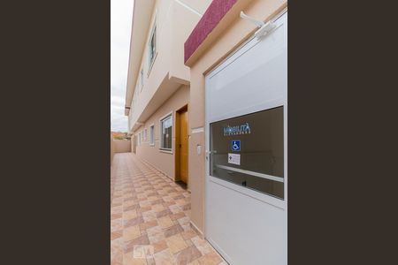 Casa de condomínio para alugar com 56m², 2 quartos e 1 vaga Casa de condomínio para alugar com 56m², 2 quartos e 1 vagaCorredor