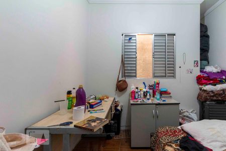 Casa à venda com 300m², 4 quartos e 2 vagas Casa à venda com 300m², 4 quartos e 2 vagasQuarto 2