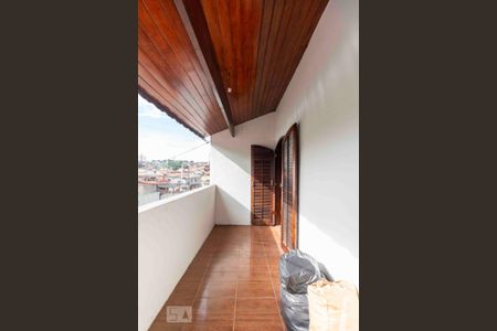 Casa à venda com 300m², 4 quartos e 2 vagas Casa à venda com 300m², 4 quartos e 2 vagasVaranda suíte 1