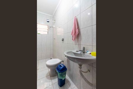 Casa à venda com 300m², 4 quartos e 2 vagas Casa à venda com 300m², 4 quartos e 2 vagassuíte 2