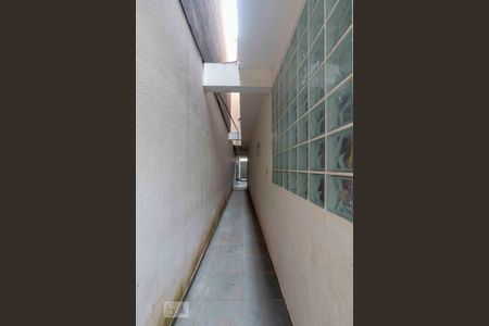 Casa à venda com 300m², 4 quartos e 2 vagas Casa à venda com 300m², 4 quartos e 2 vagasCorredor Externo