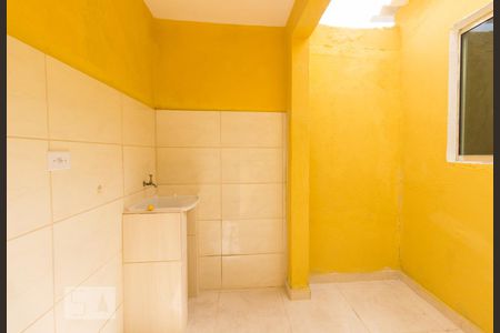 Área de Serviço de casa para alugar com 1 quarto, 60m² em Parque Peruche, São Paulo