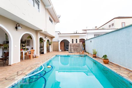 Casa à venda com 420m², 4 quartos e 2 vagasÁrea Externa