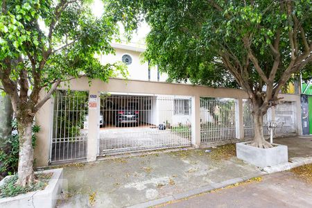 Casa à venda com 420m², 4 quartos e 2 vagasFachada