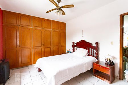 Casa à venda com 420m², 4 quartos e 2 vagasQuarto