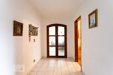 Casa à venda com 420m², 4 quartos e 2 vagasCorredor 