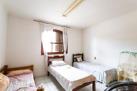 Casa à venda com 420m², 4 quartos e 2 vagasQuarto 